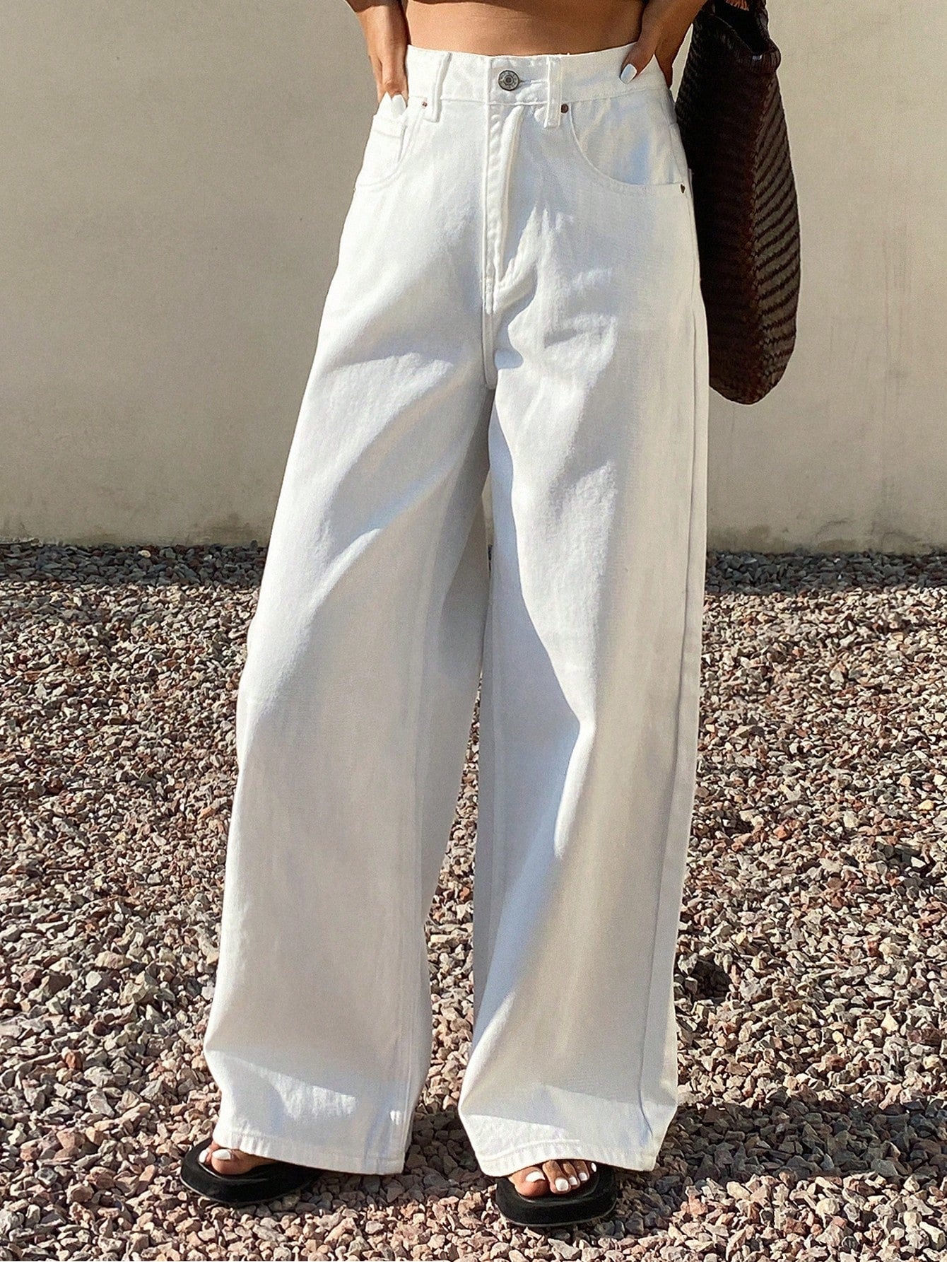 CM-BS483449 Women Casual Seoul Style Mid Waist Pocket Baggy Wide Leg Jeans - White
