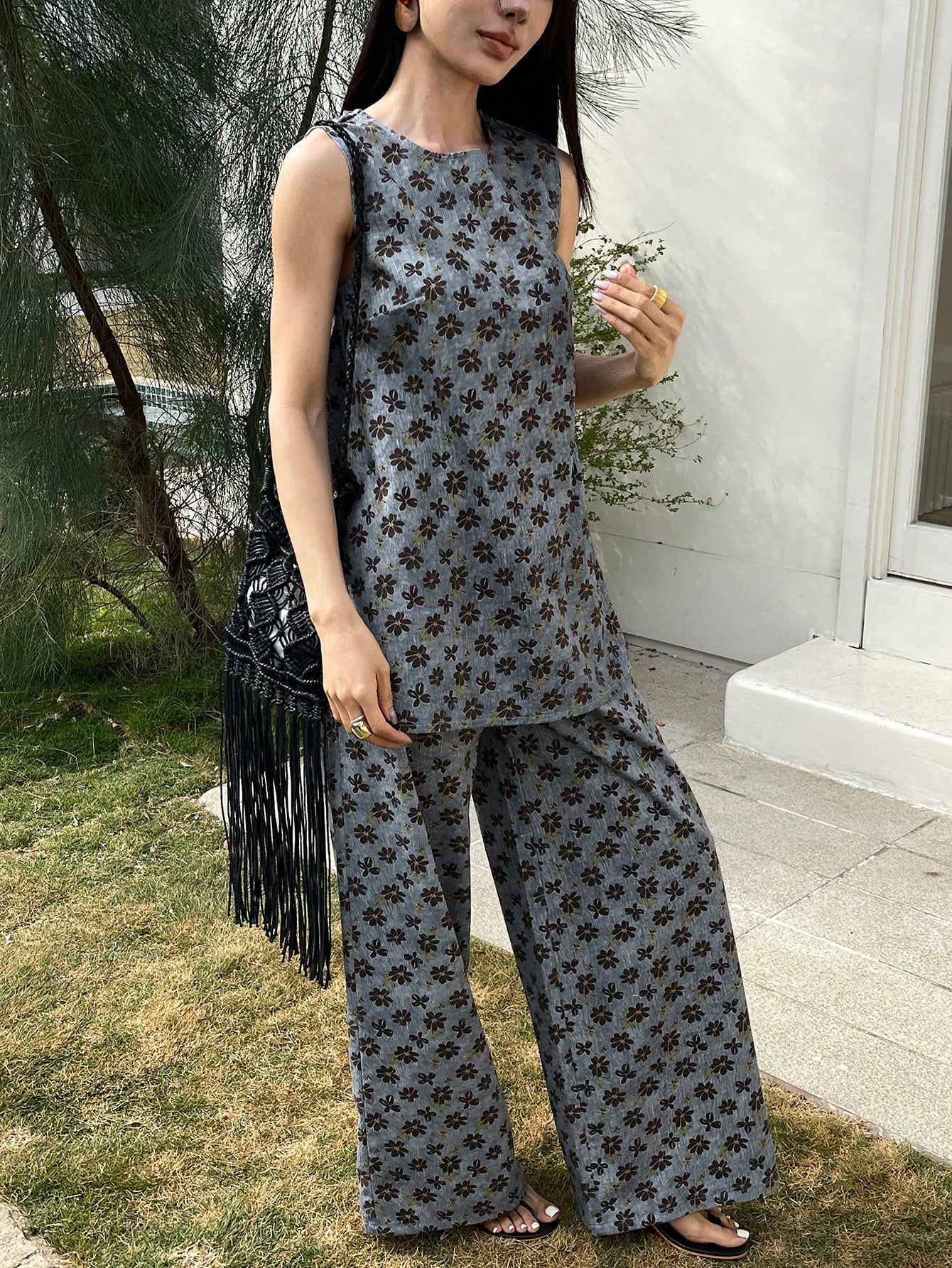 CM-SS113464 Women Casual Seoul Style Allover Print Round Neck Sleeveless Denim Tank Top With Long Pants - Set