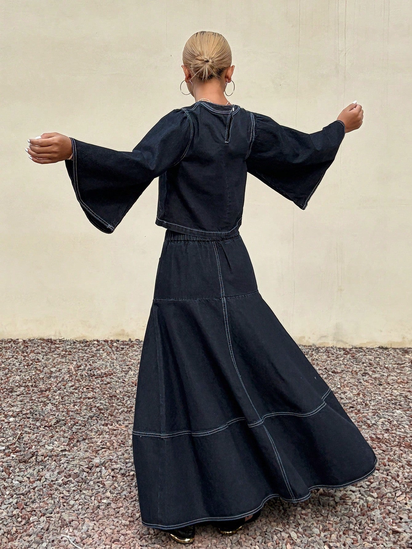 CM-SS224013 Women Casual Seoul Style Round Neck Long Sleeve Pullover Denim Shirt With Maxi Skirt - Set