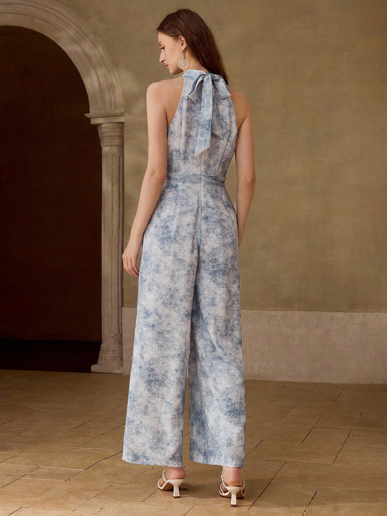 CM-JS068585 Women Elegant Seoul Style Halter Neckline Sleevless Cinching Waist Ombre Jumpsuit - Blue