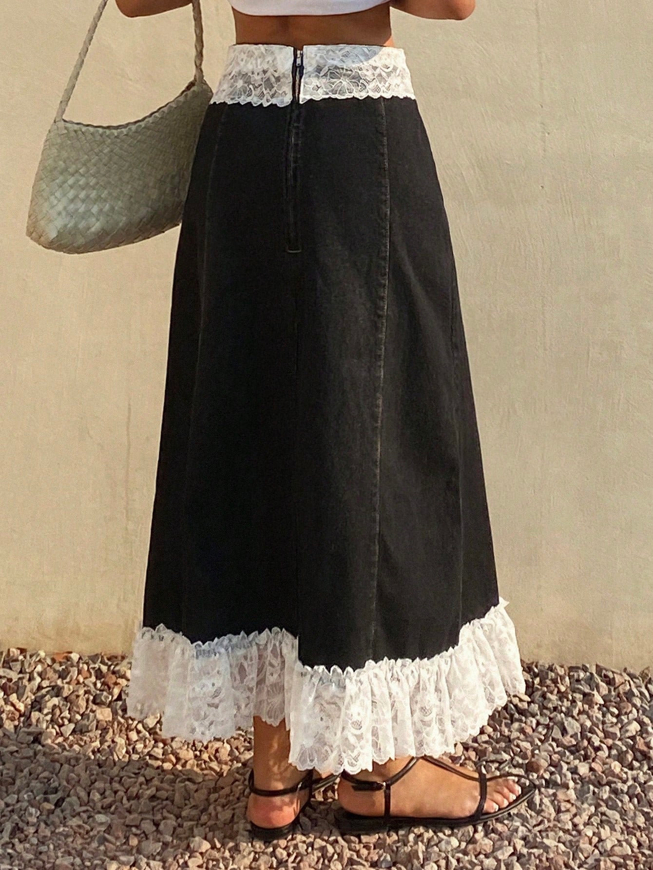 CM-BS123118 Women Casual Seoul Style Lace Patchwork Flared Contrast Color Denim Skirt - Black