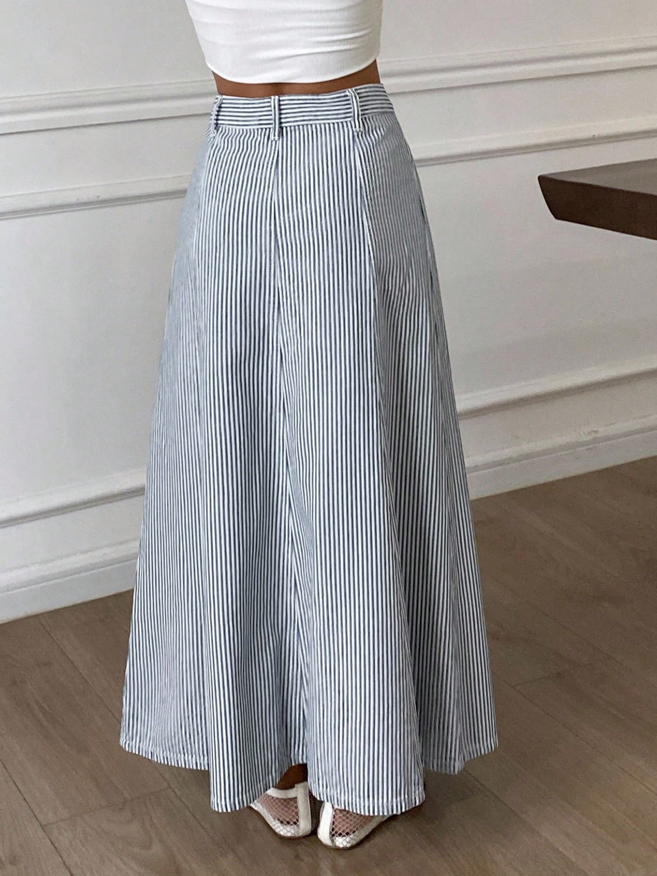 CM-BS224474 Women Casual Seoul Style Mid Waist Striped Pleated Loose Denim Skirt - Blue