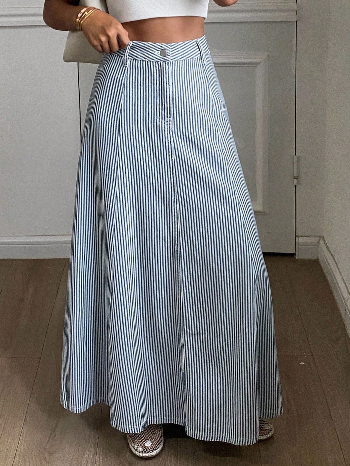 CM-BS224474 Women Casual Seoul Style Mid Waist Striped Pleated Loose Denim Skirt - Blue