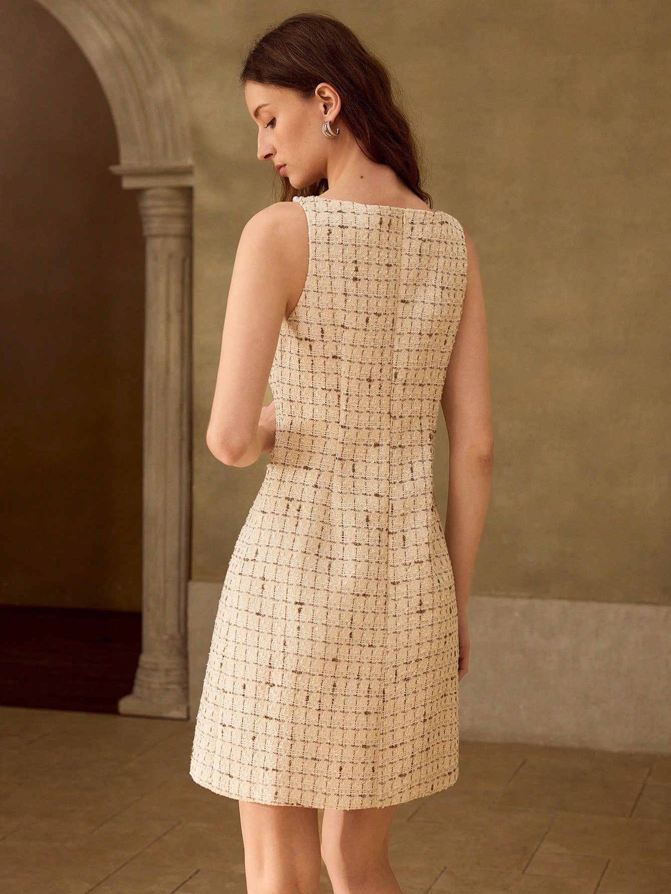 CM-DS366332 Women Elegant Seoul Style Scoop Neck Sleeveless Tweed Palide Pattern Faux Pearl Decor Mini Dress