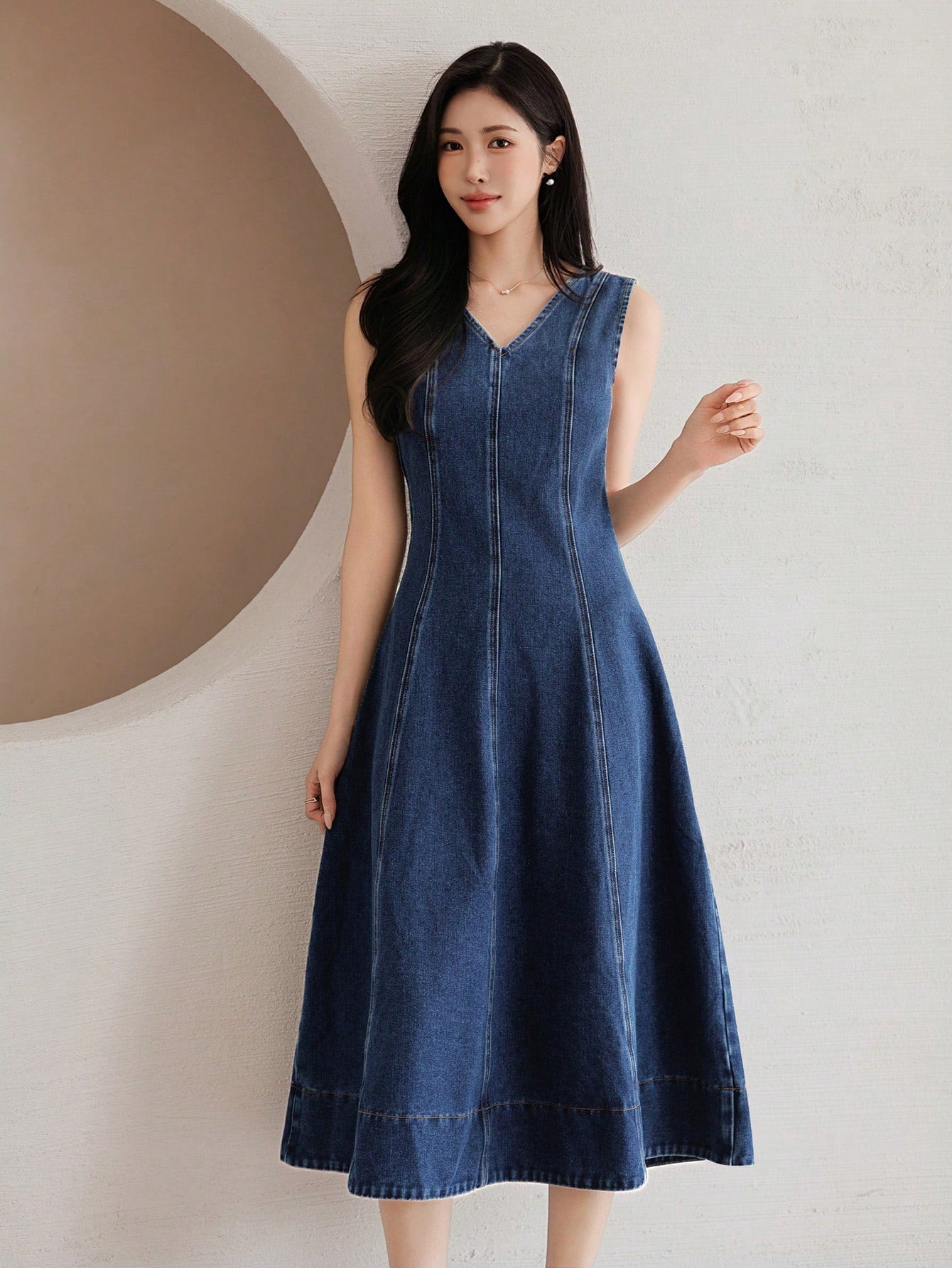 CM-DS652918 Women Elegant Seoul Style Slim Fit V-Neck High Waist Long Denim Dress - Blue
