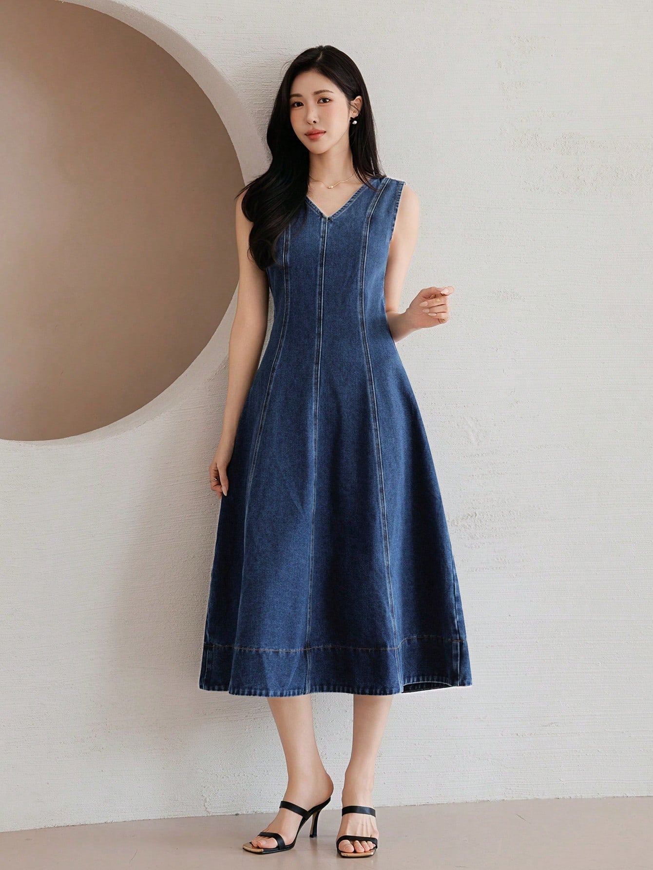 CM-DS652918 Women Elegant Seoul Style Slim Fit V-Neck High Waist Long Denim Dress - Blue