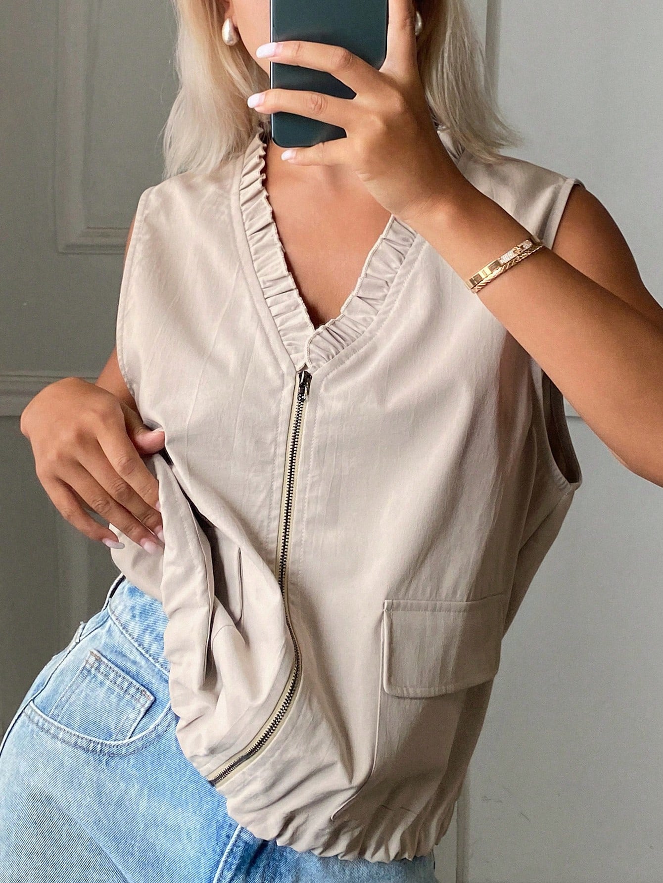 CM-CS131064 Women Casual Seoul Style Solid Color V-Neck Zipper Pocket Sleeveless Jacket - Khaki