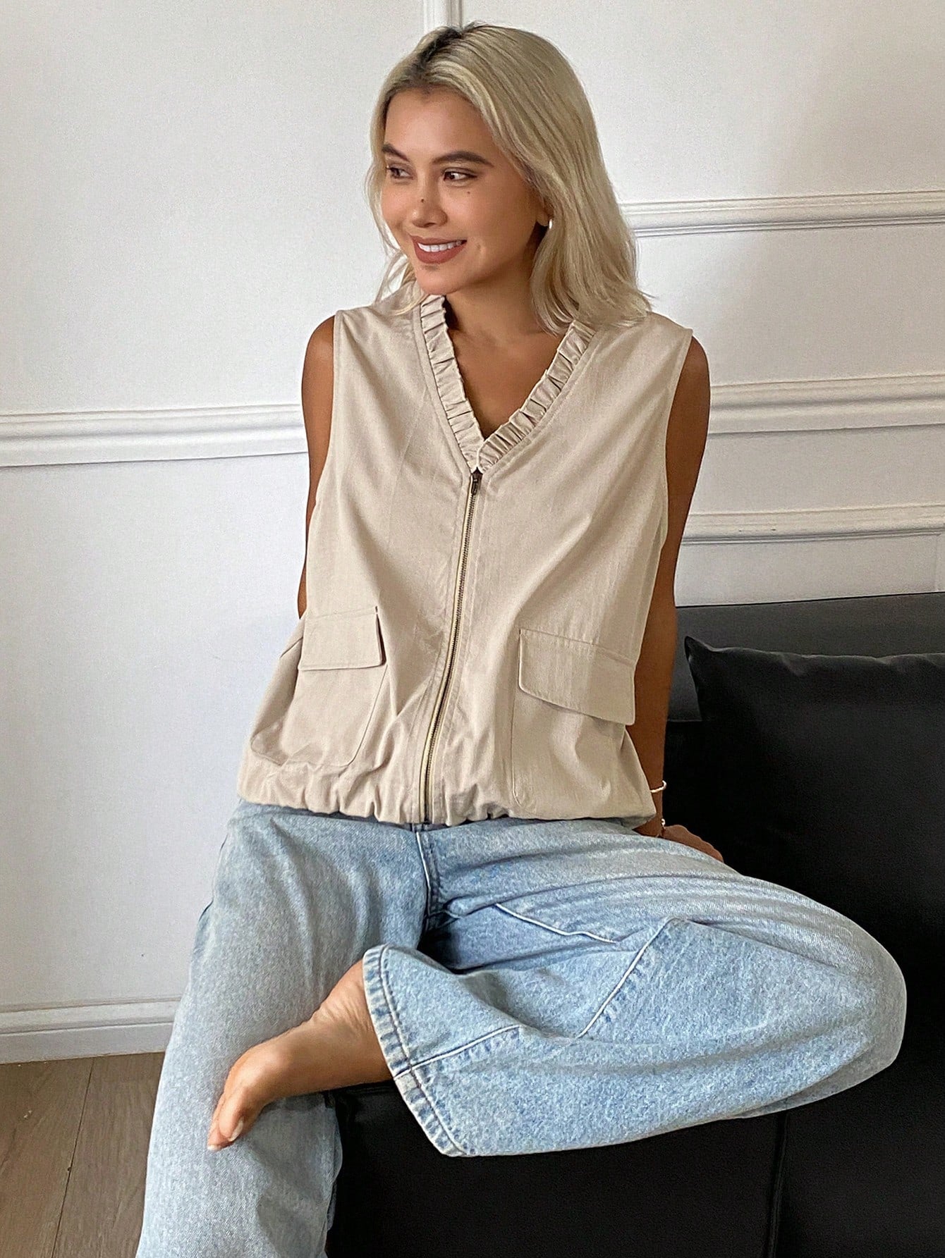 CM-CS131064 Women Casual Seoul Style Solid Color V-Neck Zipper Pocket Sleeveless Jacket - Khaki