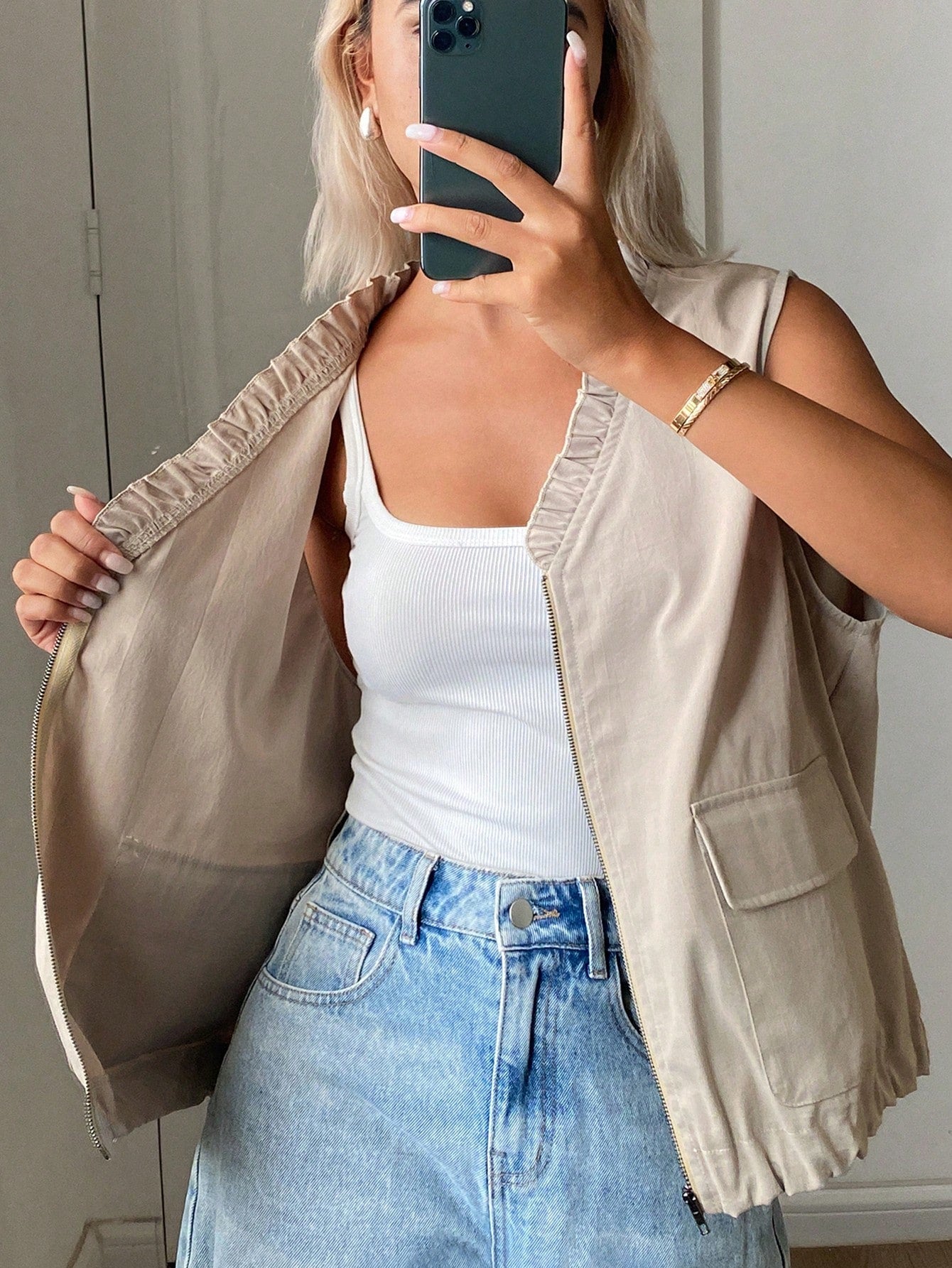 CM-CS131064 Women Casual Seoul Style Solid Color V-Neck Zipper Pocket Sleeveless Jacket - Khaki