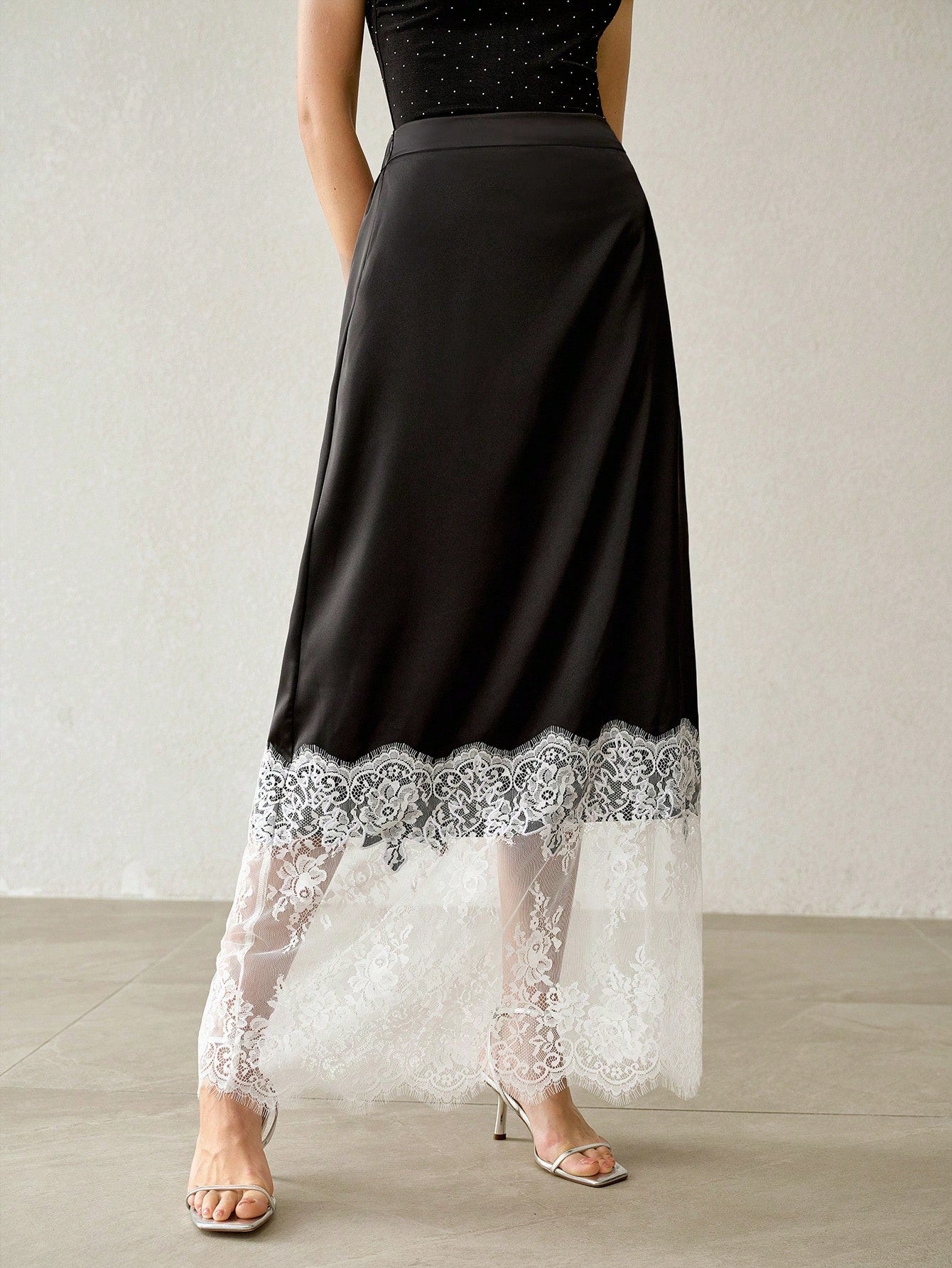 CM-BS064567 Women Elegant Seoul Style Mid Waist Satin Lace Patchwork Contrast Color Skirt - Black