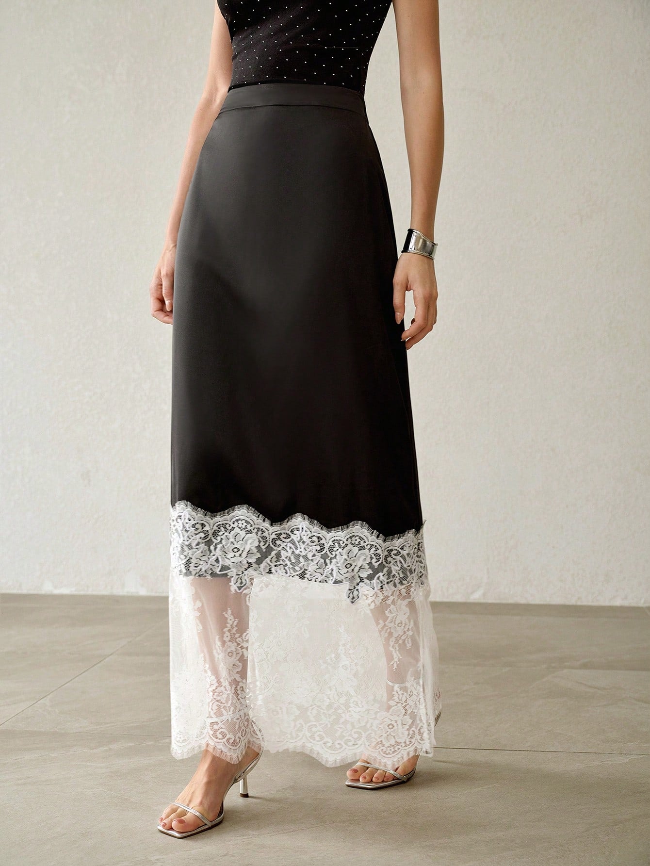 CM-BS064567 Women Elegant Seoul Style Mid Waist Satin Lace Patchwork Contrast Color Skirt - Black