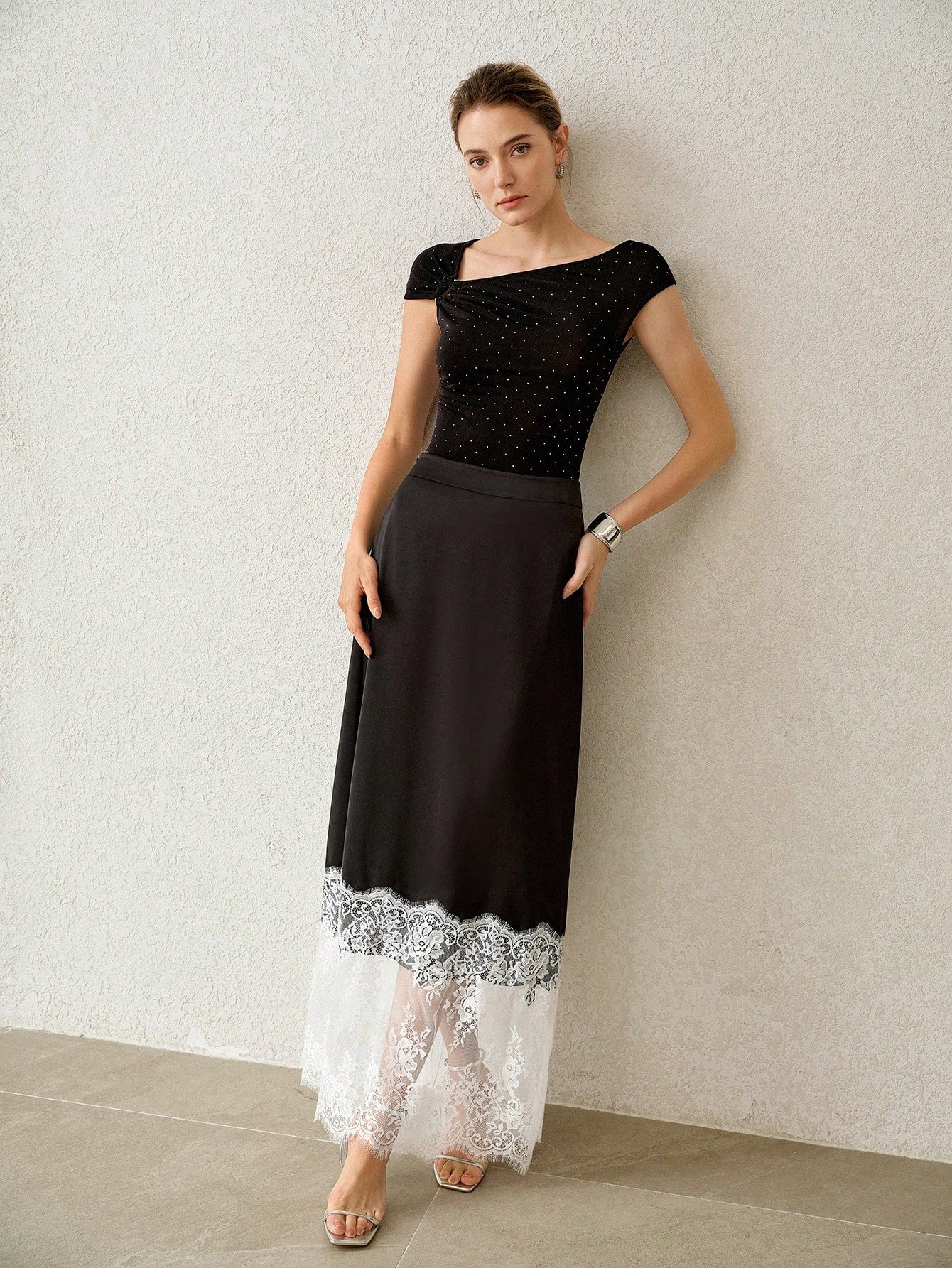 CM-BS064567 Women Elegant Seoul Style Mid Waist Satin Lace Patchwork Contrast Color Skirt - Black