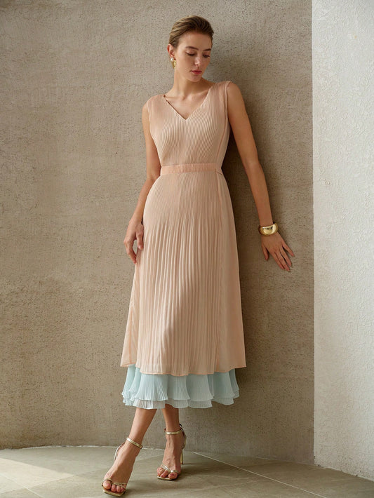 CM-DS415692 Women Elegant Seoul Style V-Neck Sleeveless Gradient Two-Tone Pleated Midi Dress