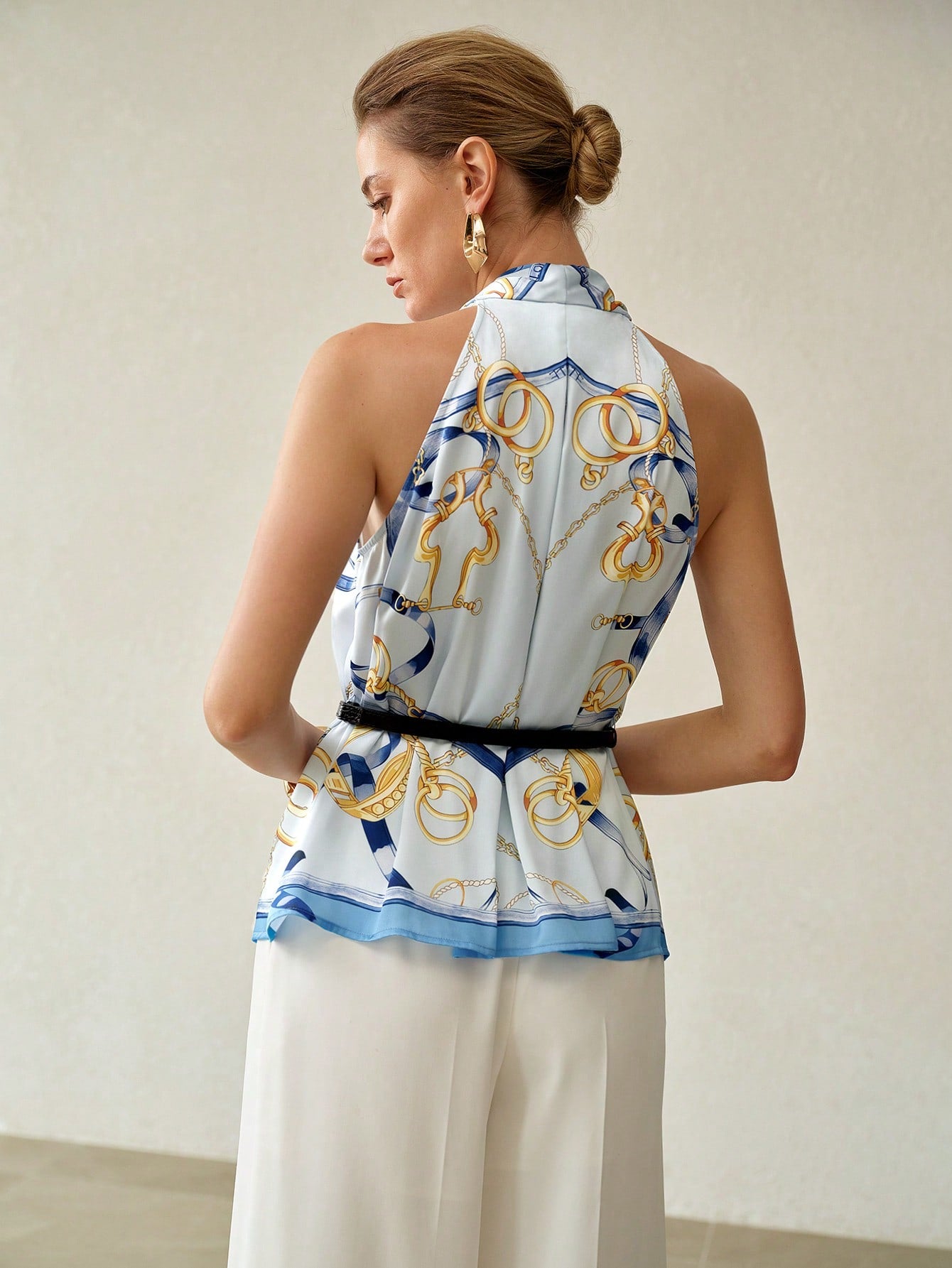 CM-TS630342 Women Elegant Seoul Style Hlater Neckline Sleeveless Silk Scarf Print Belted Top