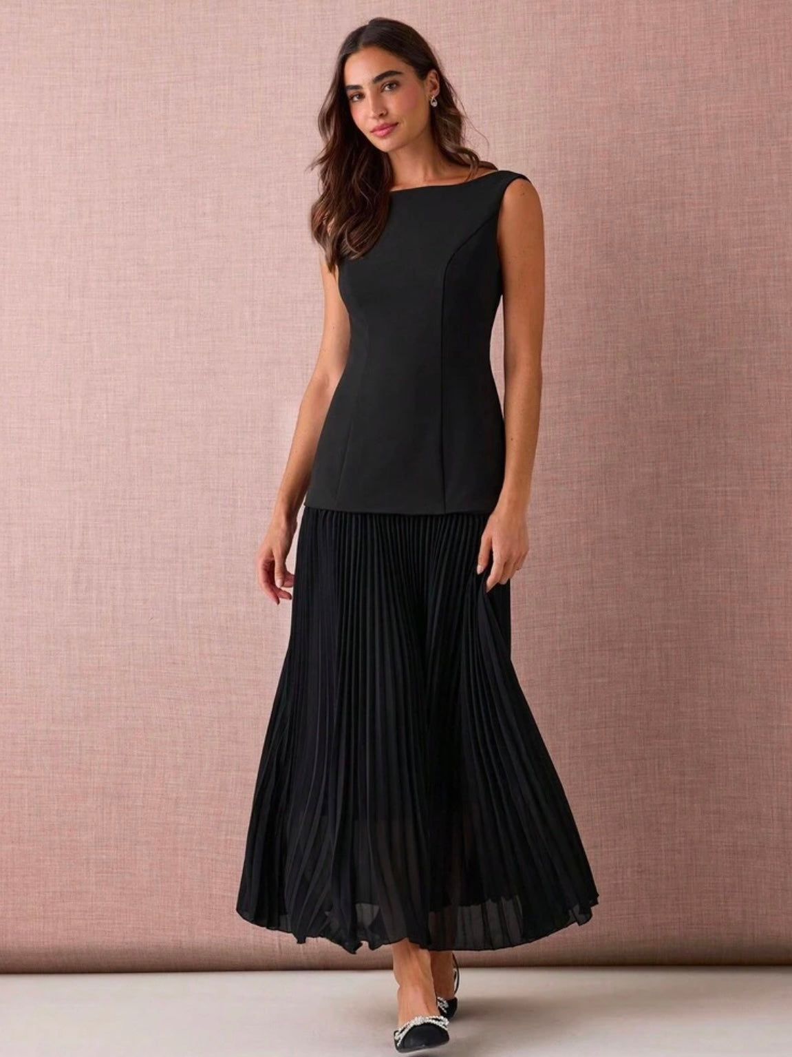 CM-DS114103 Women Elegant Seoul Style Boat Neck Sleeveless Pleated Hem Backless Maxi Dress - Black