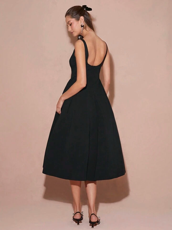 CM-DS132233 Women Elegant Seoul Style Solid Color Round Neck Pleated Long Sleeveless Dress - Black