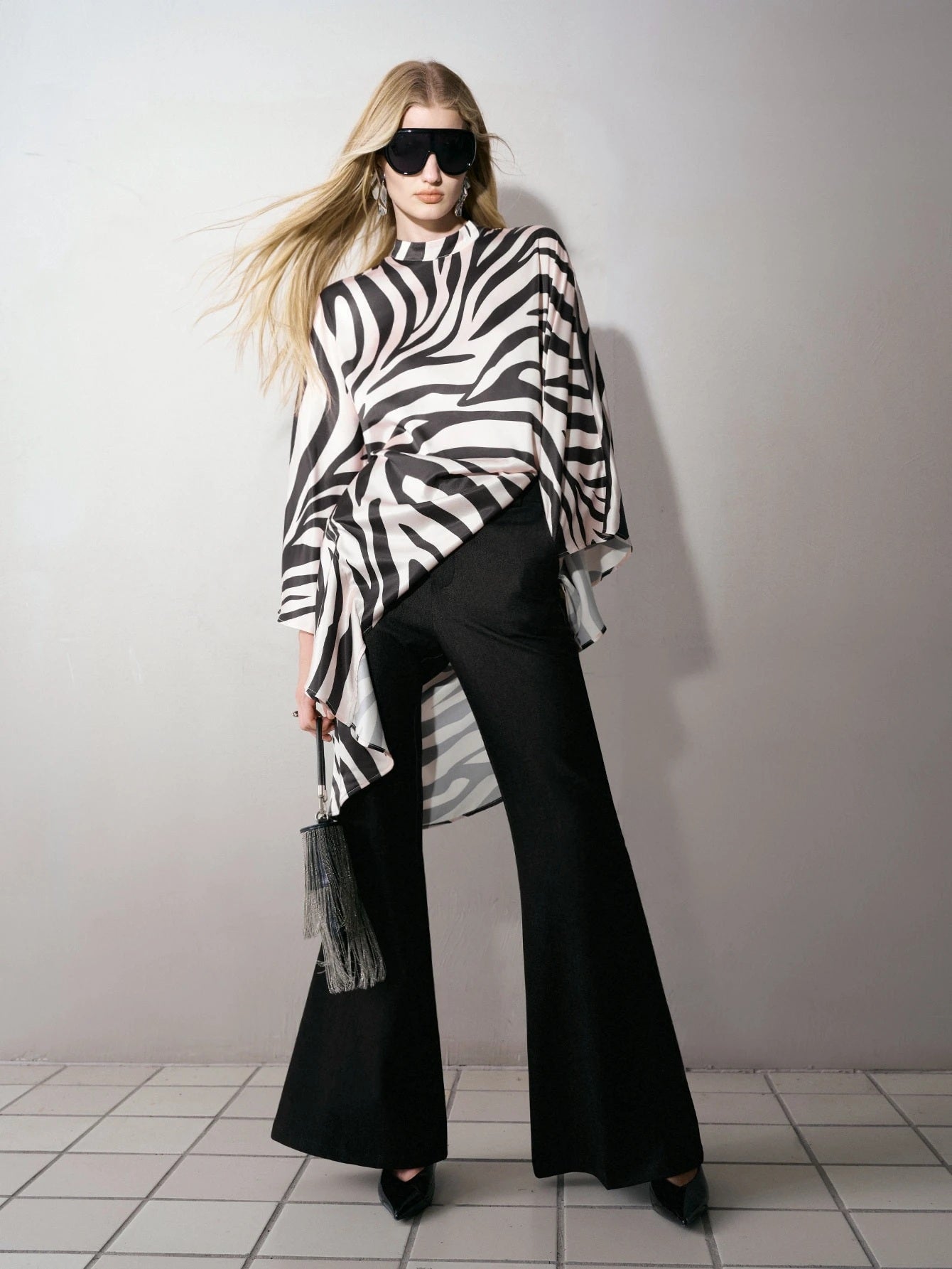 CM-TS801192 Women Elegant Seoul Style Zebfra Striped Print Mock Neck Bell Sleeve Long Top