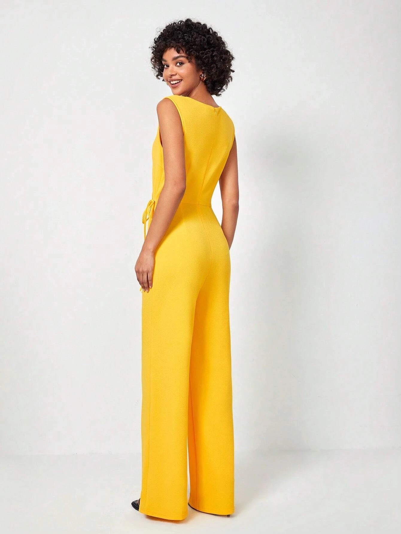 CM-JS322230 Women Elegant Seoul Style Leaf Print Knot Side Wrap Hem Tank Jumpsuit