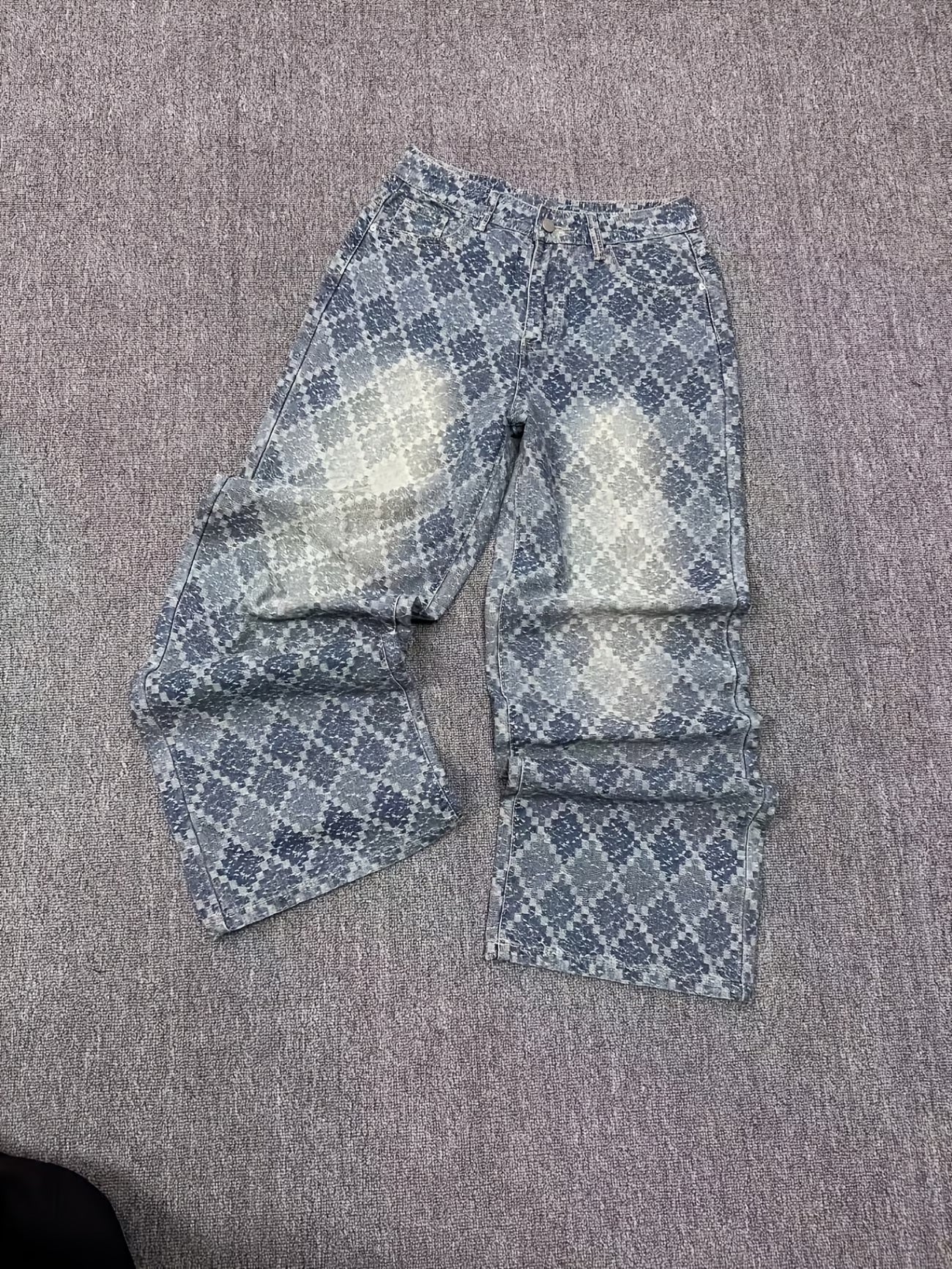 CM-BT560114 Women Casual Seoul Style Medium Wash High Waist Diamond Jacquard Floor Length Wide-Leg Jeans