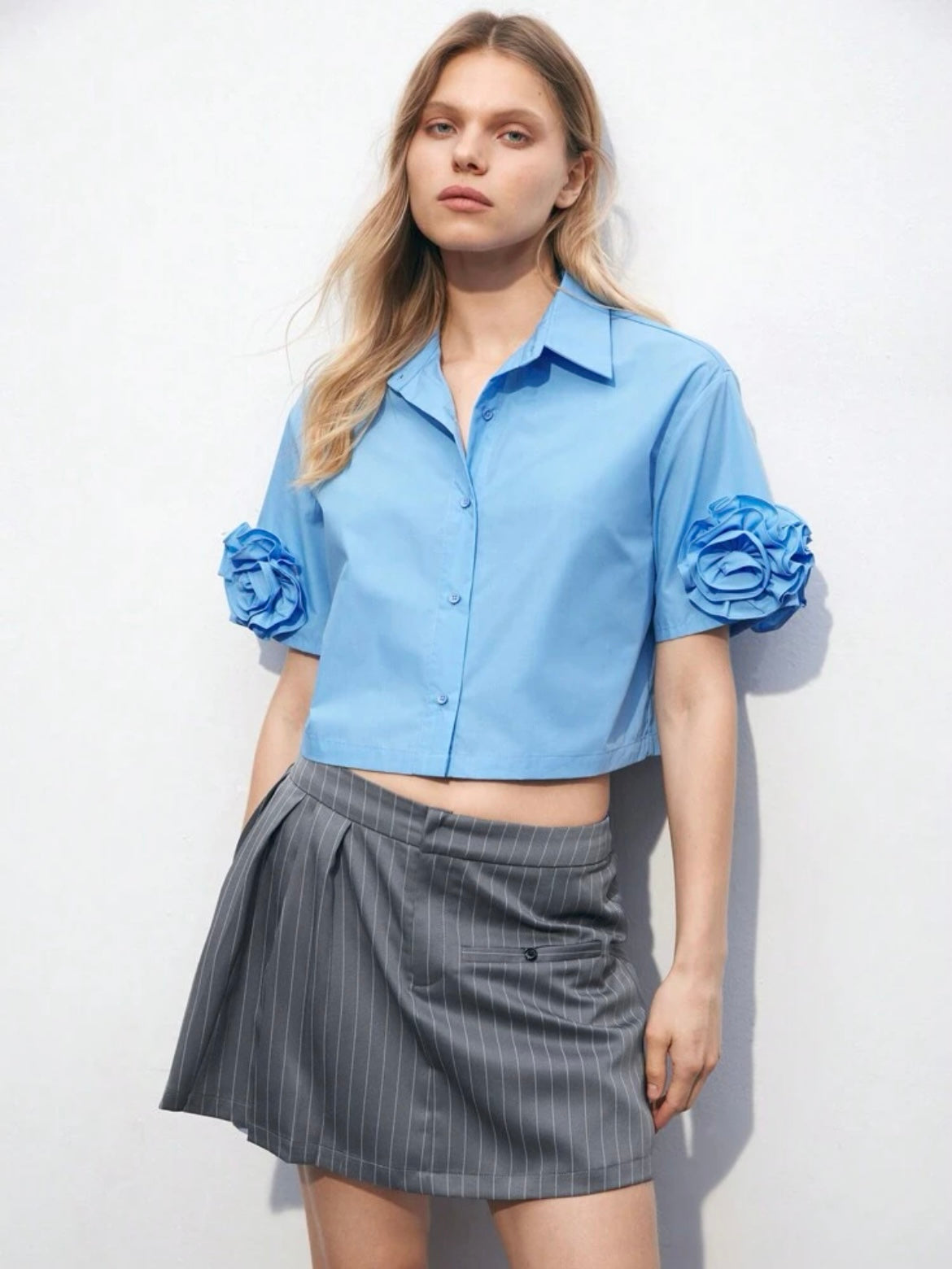 CM-TS467431 Women Casual Seoul Style Collar Neckline Floral Decor Short Sleeve Shirt - Baby Blue