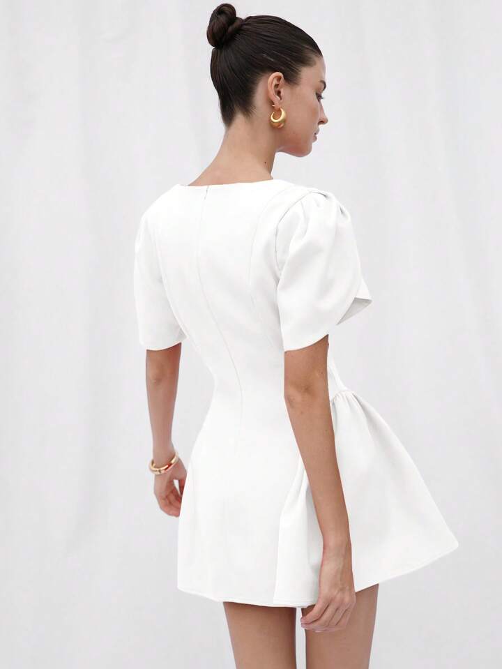 CM-DS855246 Women Elegant Seoul Style Tulip Print Puff Spliced Hem Round Neck Short Sleeve Dress - White