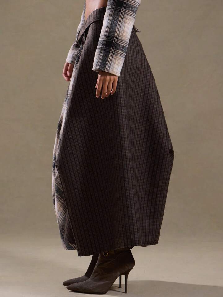 CM-BS599873 Women Trendy Bohemian Style Fold Over Split Plaid Flannel Maxi Skirt