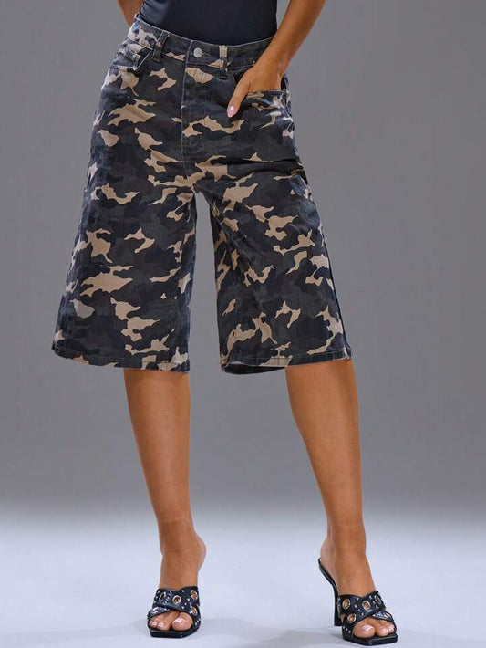 CM-BS524205 Women Casual Seoul Style Oversized Camo Longline Low Waist Jorts