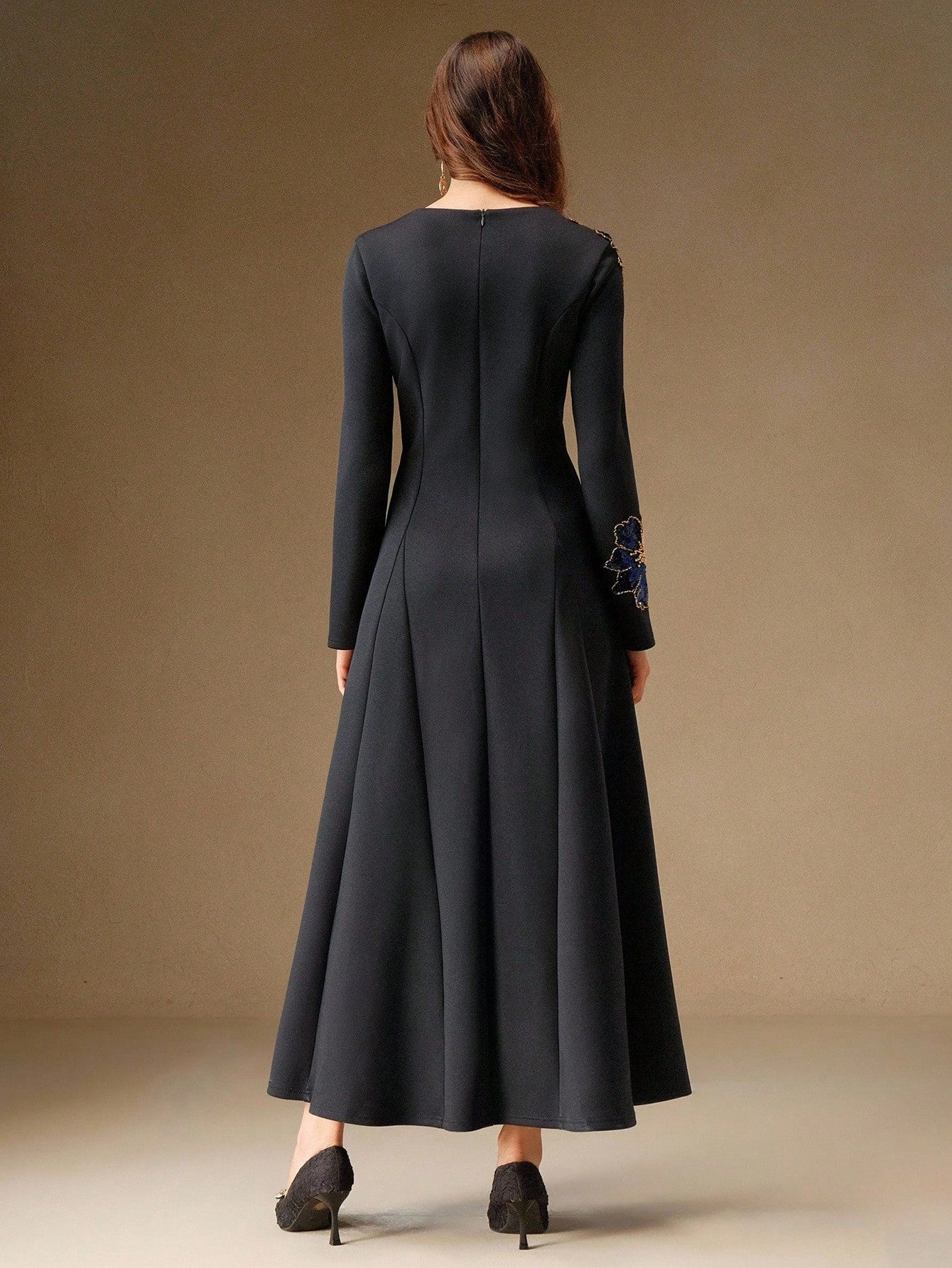 CM-DS316466 Women Elegant Seoul Style Round Neck Long Sleeve High Waist Beaded Floral Pattern Dress - Blue