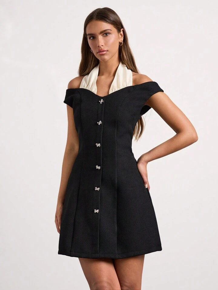 CM-DS783341 Women Casual Seoul Style Contrasting Color Halter Neck Off-Shoulder Short-Sleeved Dress