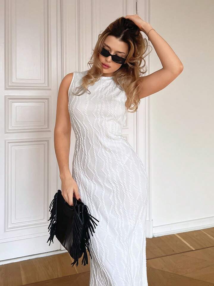 CM-DS639761 Women Casual Seoul Style Pleated Crew Neck Sleeveless Dress - White
