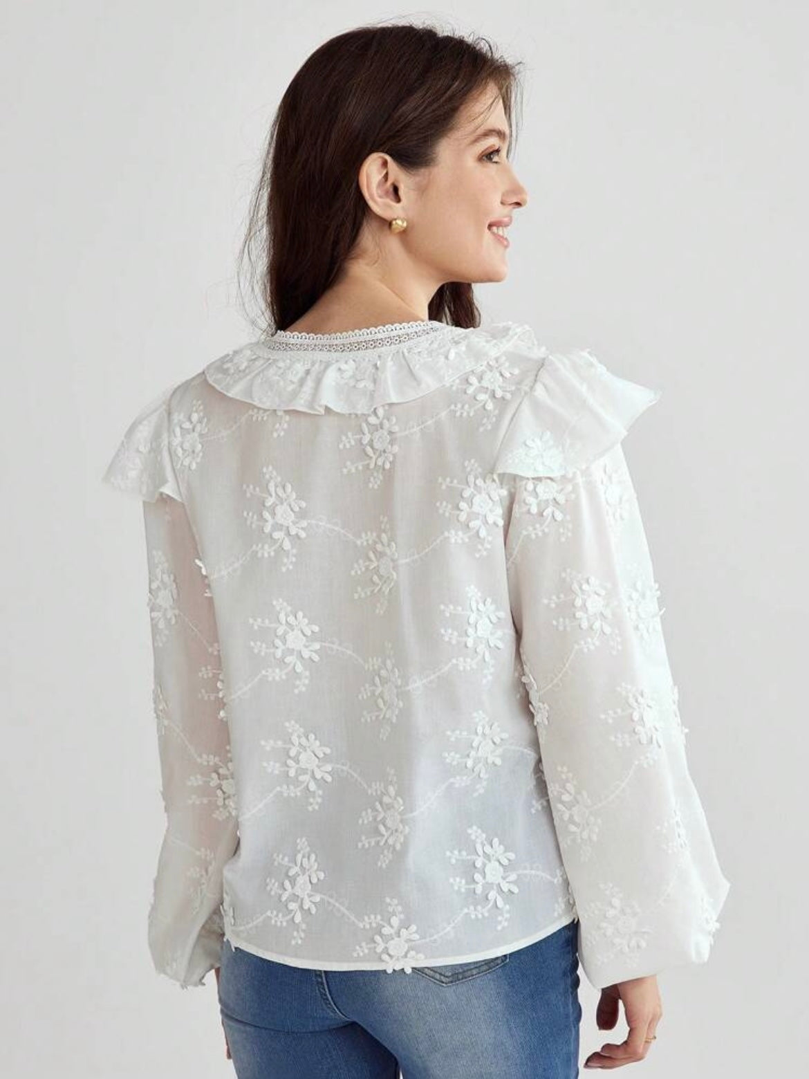 CM-TS756622 Women Elegant Seoul Style Floral Embroidery Lantern Sleeve Ruffled Hem Shirt
