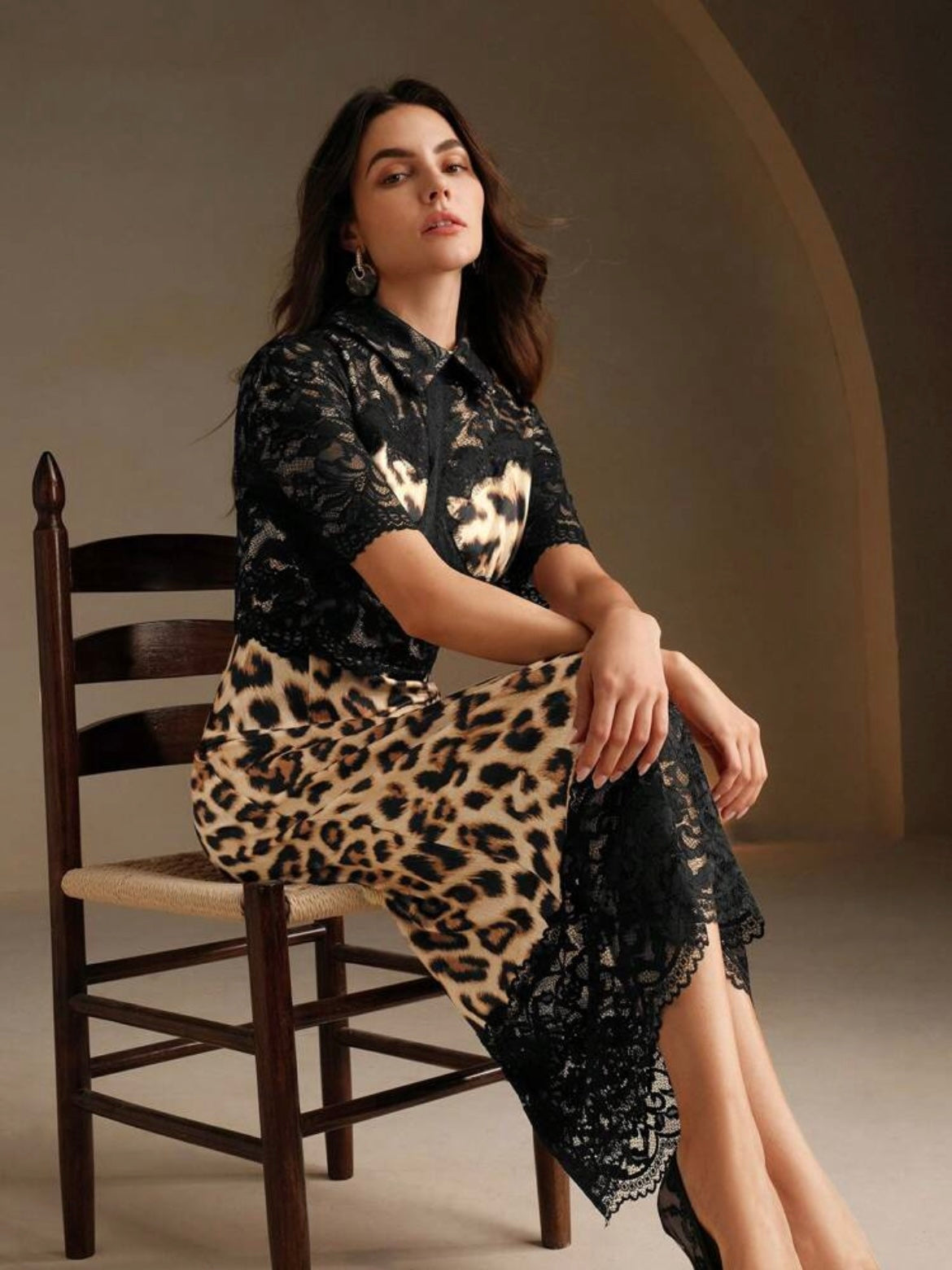 CM-DS811756 Women Elegant Seoul Style Collar Neckline Lace Patchwork Pattern Bodycon Maxi Dress
