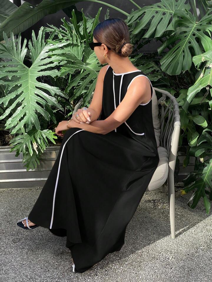 CM-DS384009 Women Casual Seoul Style Color-Conflicting Panels Sleeveless Loose Long Dress - Black