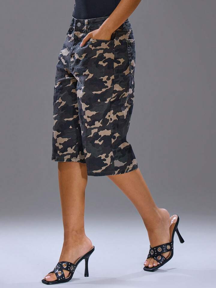 CM-BS524205 Women Casual Seoul Style Oversized Camo Longline Low Waist Jorts