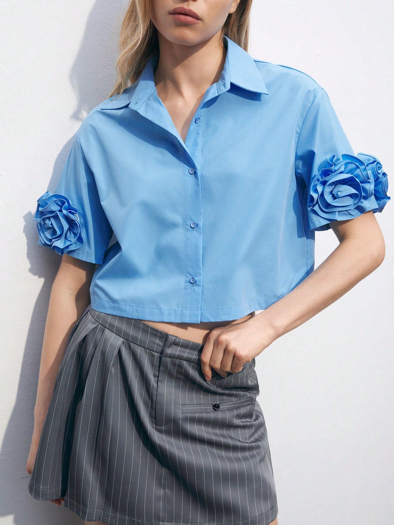 CM-TS467431 Women Casual Seoul Style Collar Neckline Floral Decor Short Sleeve Shirt - Baby Blue