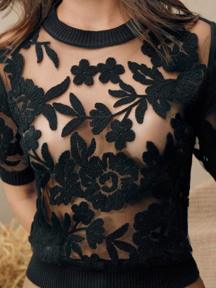 CM-TS445532 Women Casual Seoul Style Floral Mesh Round Neck Short Sleeve Knit Top - Black