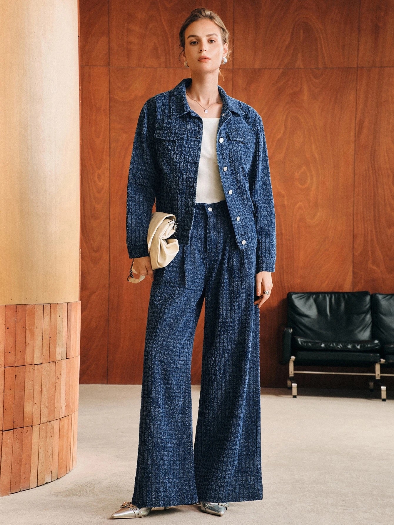 CM-BS945906 Women Elegant Seoul Style Mid Waist Pleated Wide Leg Loose Denim Jeans With Pockets - Navy Blue