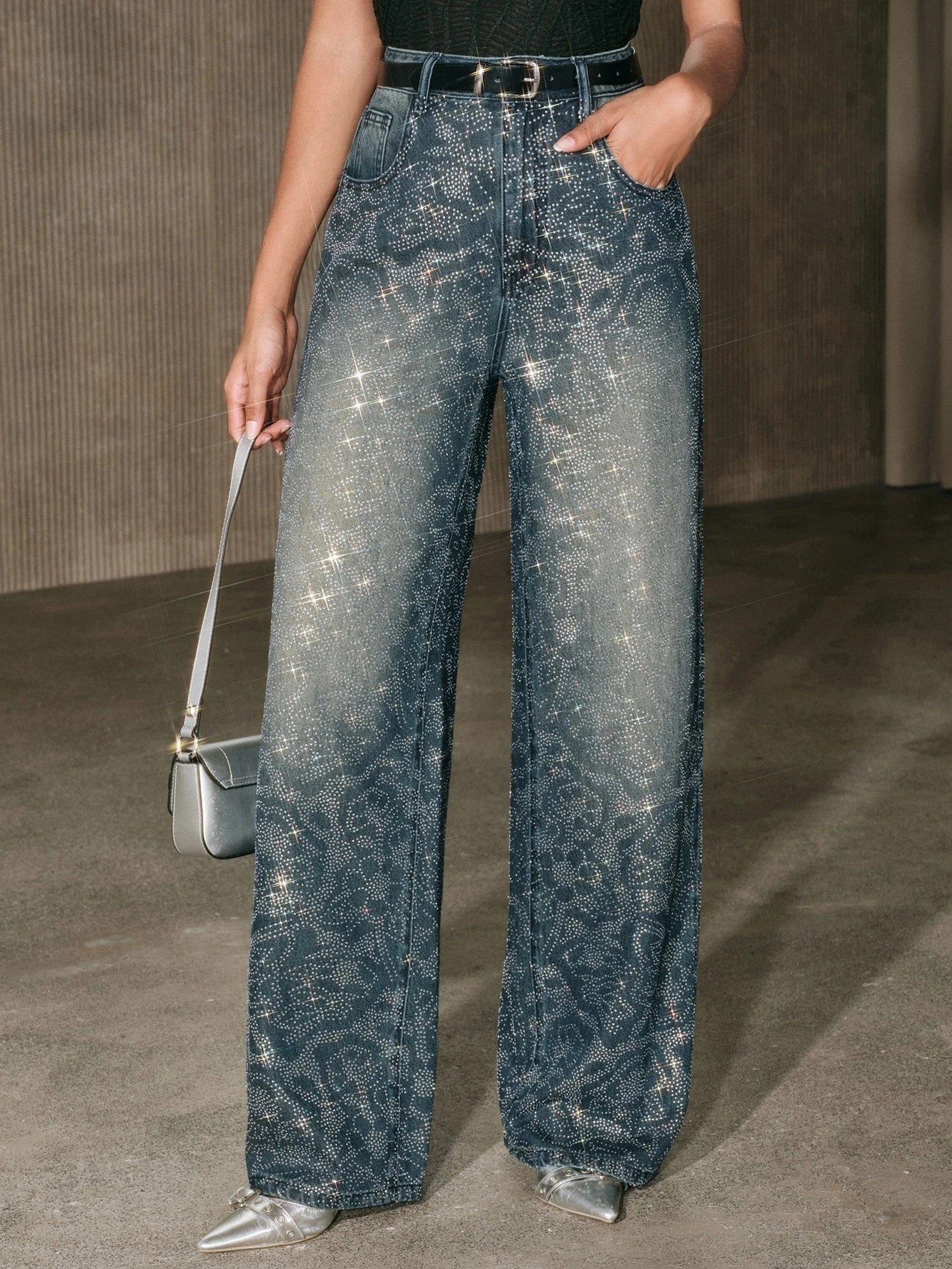 CM-BS596947 Women Elegant Seoul Style Mid Waist Embellished Floral Rhinestone Straight Leg Jeans - Blue