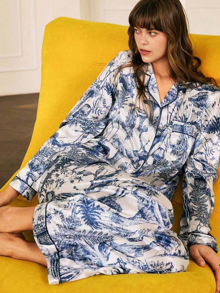 CM-LS579948 Women Trendy Seoul Style Satin All-Over Print Long Sleeve Top With Long Pants Pajama Set