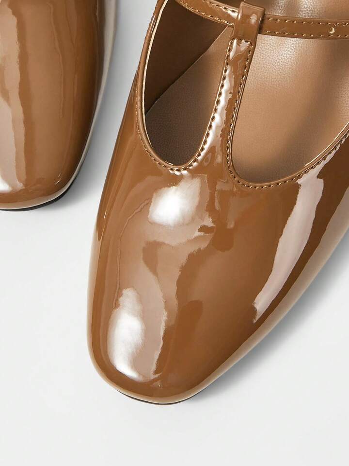 CM-SHS026446 Women Trendy Seoul Style Glossy Buckle Design High Heels Sandals - Coffee Brown