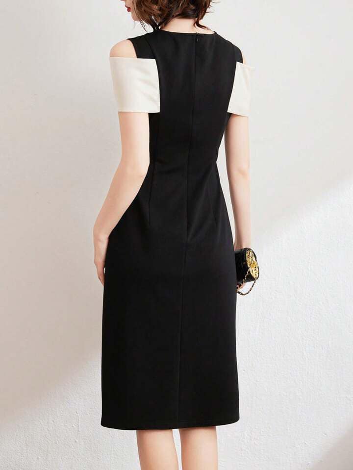 CM-DS716946 Women Elegant Seoul Style V-Neck Sleeveless Colorblock Fitted Midi Dress - Black