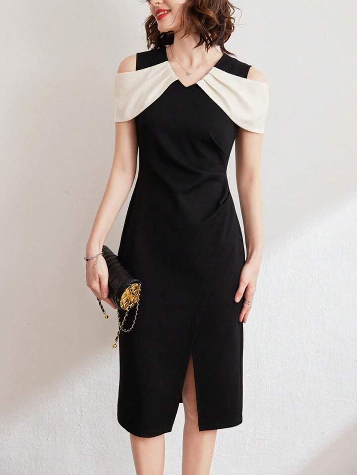 CM-DS716946 Women Elegant Seoul Style V-Neck Sleeveless Colorblock Fitted Midi Dress - Black
