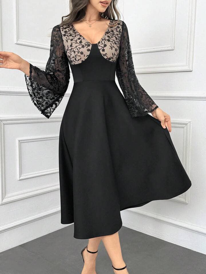 CM-DS445540 Women Elegant Seoul Style Lace Patchwork Round Neck Long Sleeve Slim Fit Dress