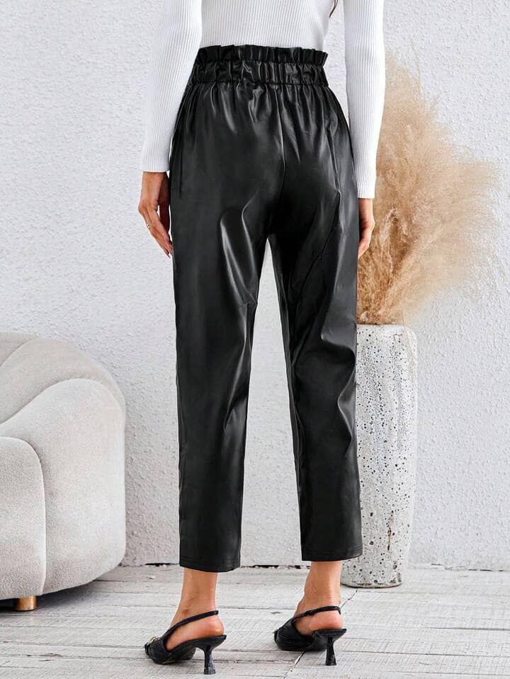 CM-BS139166 Women Casual Seoul Style Pleated Pocket Straight Leg Casual Cropped Pants - Black