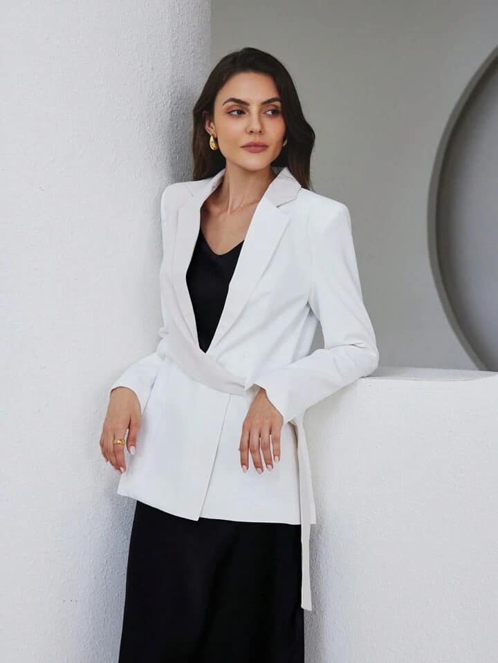 CM-CS320991 Women Elegant Seoul Style Notched Collar Asymmetric Waist Slim-Fit Blazer