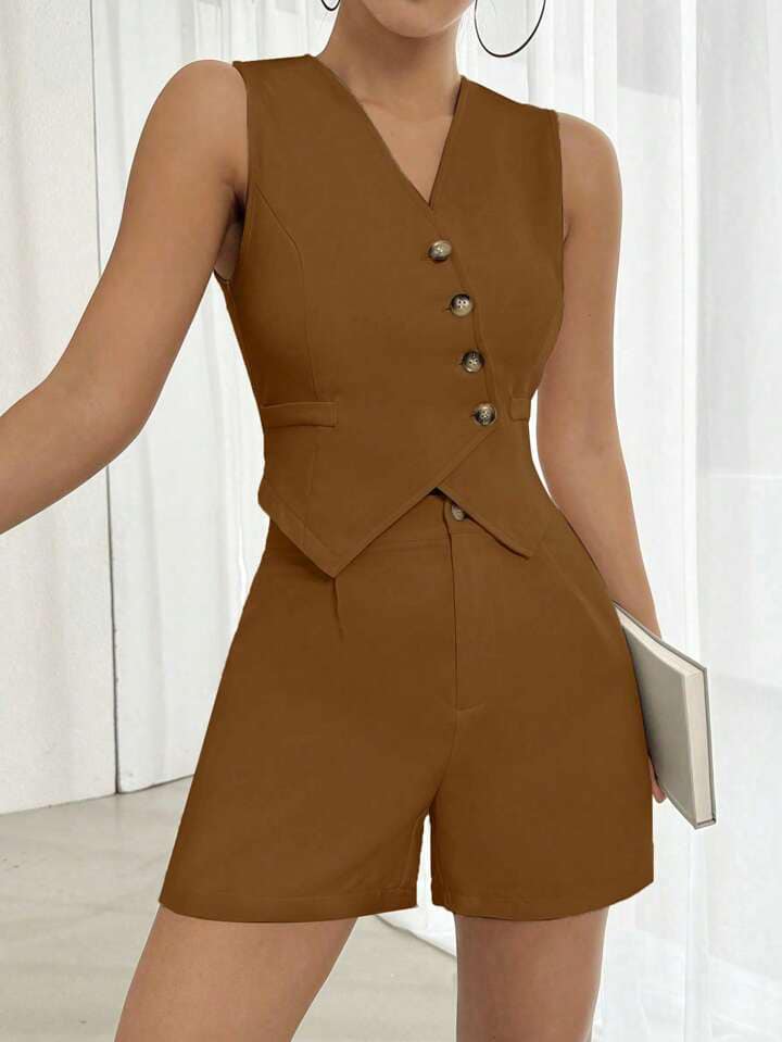 CM-SS978393 Women Casual Seoul Style Solid Color V-Neck Sleeveless Top With Shorts Suit - Brown