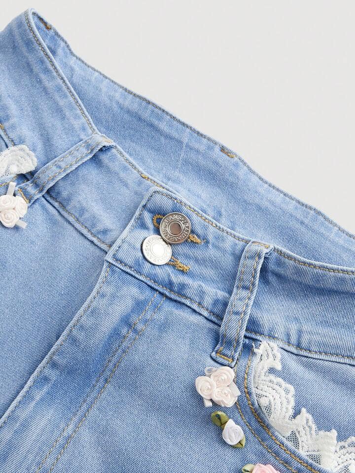 CM-BS111528 Women Casual Seoul Style Light Wash 3D Floral Decor Flared Jeans