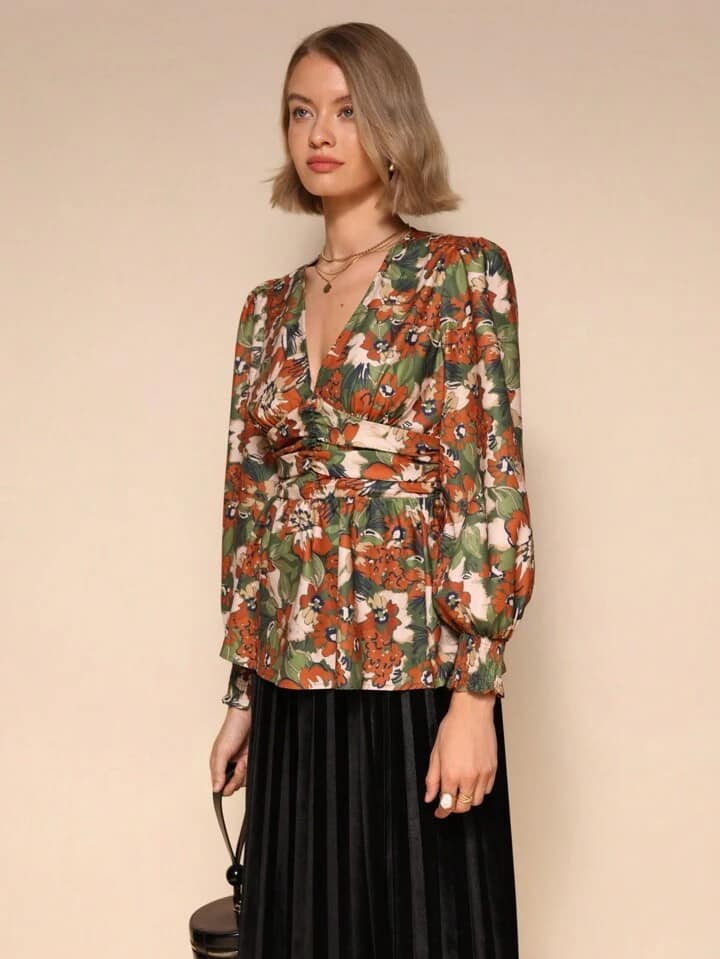 CM-TS061186 Women Casual Seoul Style V-Neck Long Sleeve Floral Print Shirt