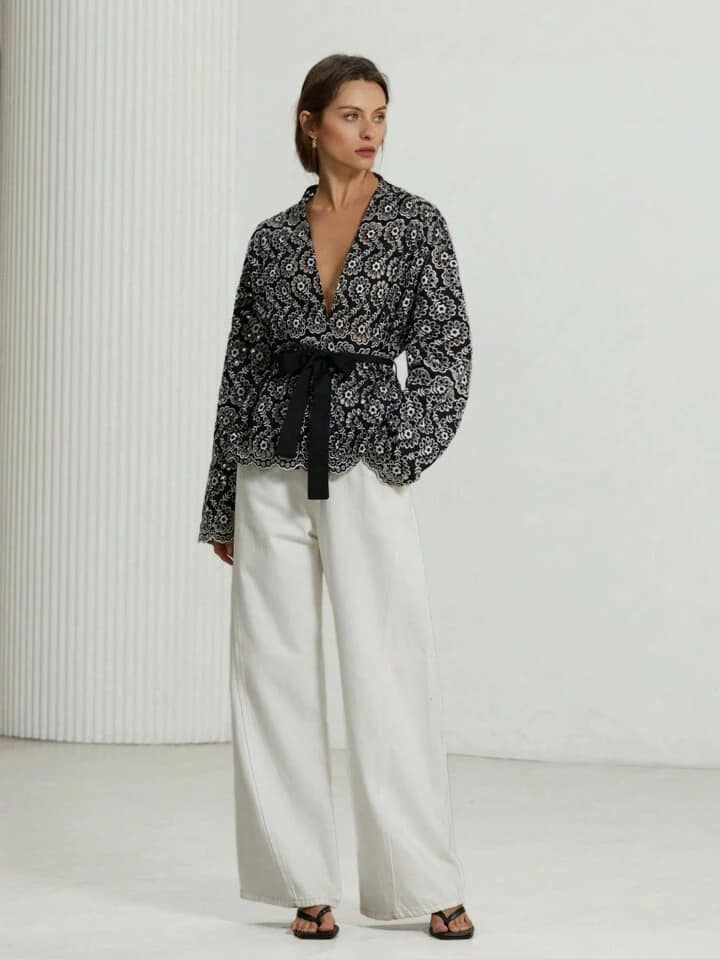 CM-TS999170 Women Trendy Bohemian Style Embroidered Self-Tie Waist V-Neck Lantern Sleeve Blouse