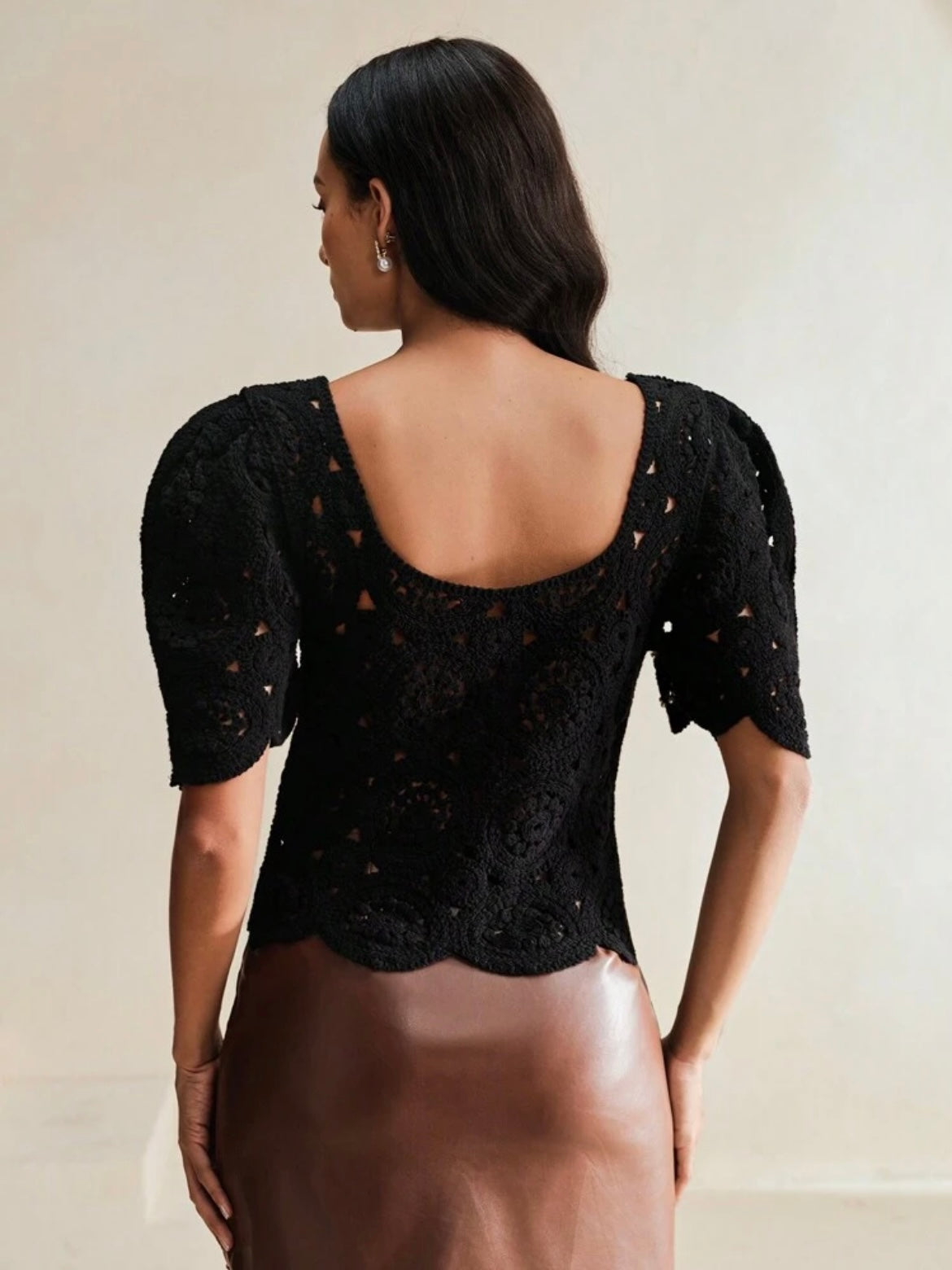 CM-TS925804 Women Casual Seoul Style Crochet Hollow-Out Balloon Sleeve Beaded T-Shirt - Black